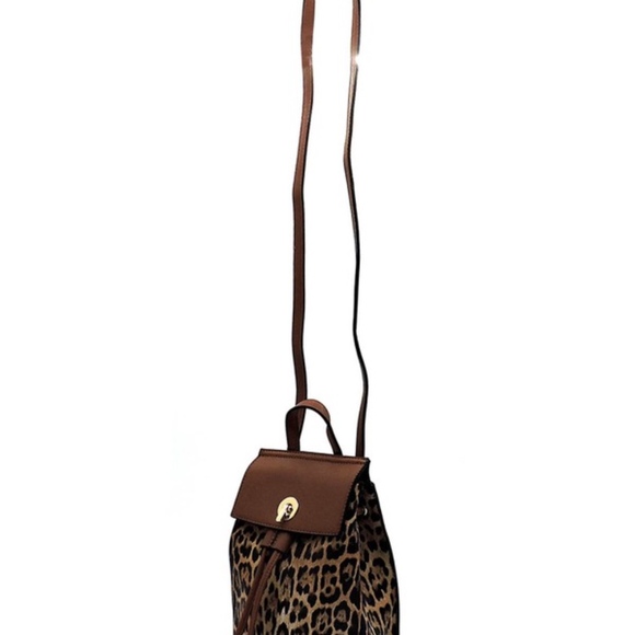 Leopard Drawstring Convertible Backpack Satchel - Picture 6 of 7